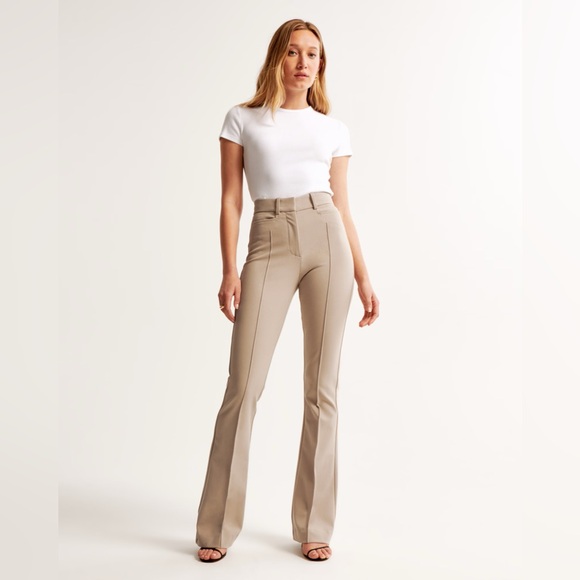 NWT High Rise Abercrombie Flare Pant - Picture 3 of 5